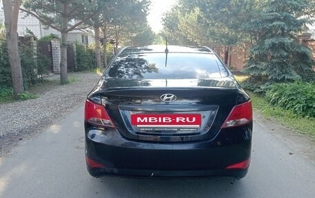 Hyundai Solaris II рестайлинг, 2015 год, 585 000 рублей, 4 фотография