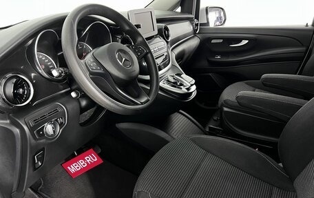 Mercedes-Benz V-Класс, 2019 год, 3 999 000 рублей, 9 фотография