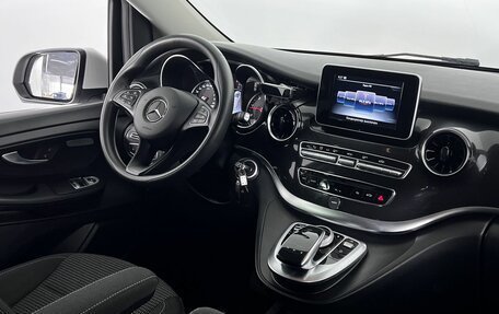Mercedes-Benz V-Класс, 2019 год, 3 999 000 рублей, 13 фотография