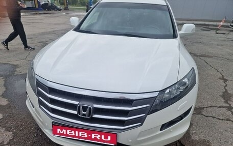 Honda Crosstour I рестайлинг, 2012 год, 1 800 000 рублей, 1 фотография