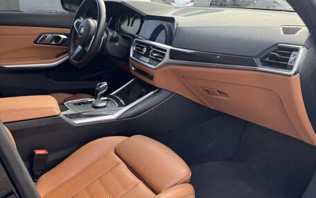 BMW 3 серия, 2020 год, 2 400 000 рублей, 6 фотография