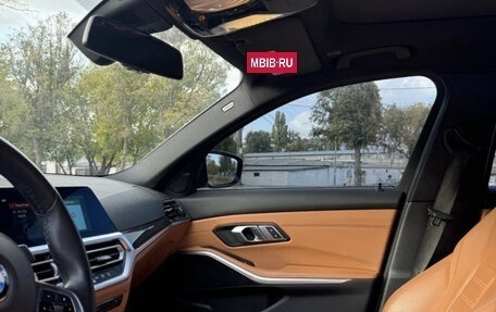 BMW 3 серия, 2020 год, 2 400 000 рублей, 4 фотография