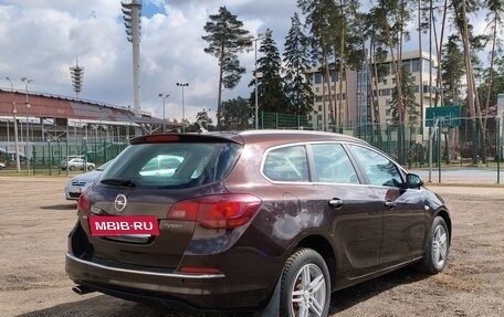 Opel Astra J, 2013 год, 690 000 рублей, 3 фотография