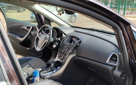 Opel Astra J, 2013 год, 690 000 рублей, 9 фотография