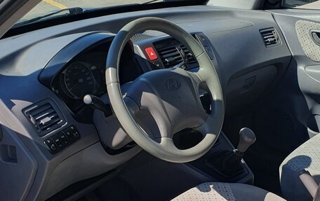 Hyundai Tucson III, 2005 год, 360 000 рублей, 28 фотография