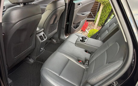 Hyundai Tucson III, 2018 год, 1 300 000 рублей, 23 фотография