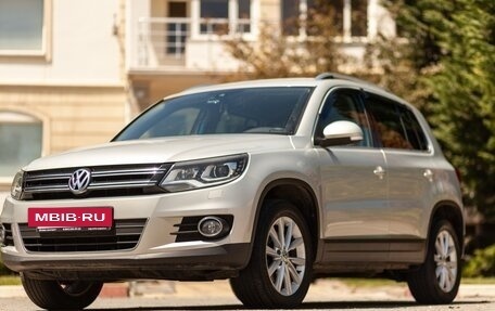 Volkswagen Tiguan I, 2013 год, 1 850 000 рублей, 2 фотография