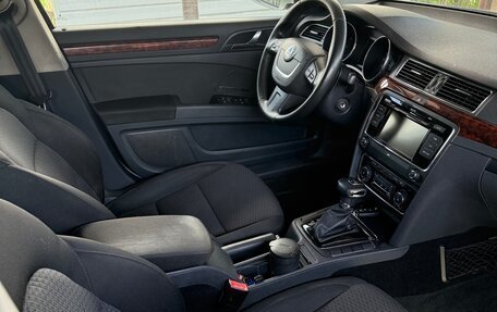 Skoda Superb III рестайлинг, 2012 год, 1 370 000 рублей, 10 фотография