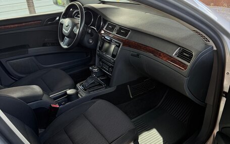 Skoda Superb III рестайлинг, 2012 год, 1 370 000 рублей, 11 фотография