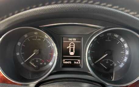 Skoda Superb III рестайлинг, 2012 год, 1 370 000 рублей, 9 фотография