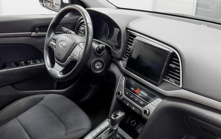Hyundai Elantra VI рестайлинг, 2017 год, 1 149 900 рублей, 9 фотография