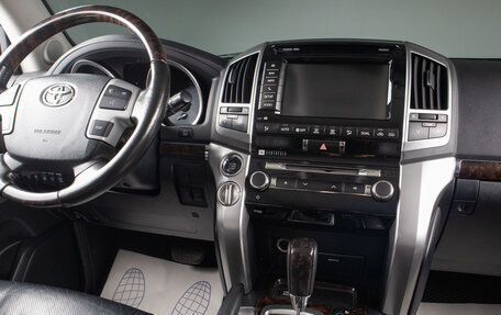 Toyota Land Cruiser 200, 2013 год, 3 899 000 рублей, 8 фотография