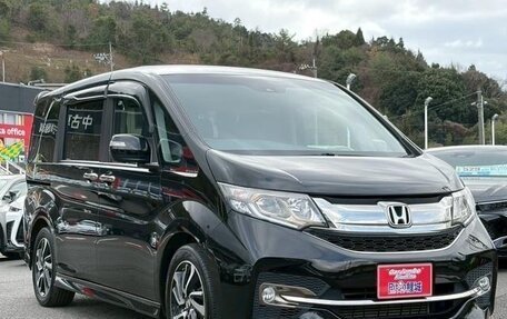 Honda Stepwgn IV, 2016 год, 1 590 000 рублей, 2 фотография