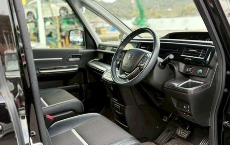 Honda Stepwgn IV, 2016 год, 1 590 000 рублей, 9 фотография