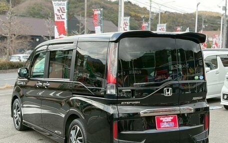 Honda Stepwgn IV, 2016 год, 1 590 000 рублей, 5 фотография