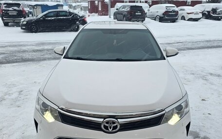 Toyota Camry, 2017 год, 2 100 000 рублей, 3 фотография