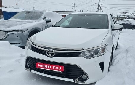 Toyota Camry, 2017 год, 2 100 000 рублей, 6 фотография