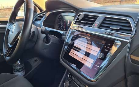 Volkswagen Tiguan II, 2017 год, 2 999 999 рублей, 12 фотография