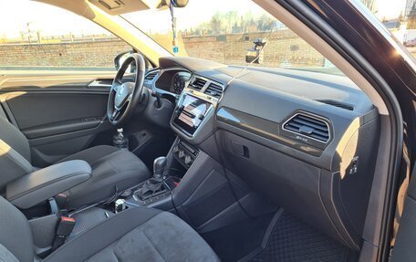 Volkswagen Tiguan II, 2017 год, 2 999 999 рублей, 13 фотография