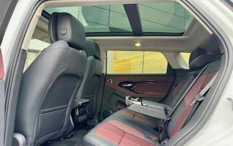 Land Rover Range Rover Evoque II, 2025 год, 6 100 000 рублей, 12 фотография