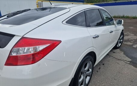 Honda Crosstour I рестайлинг, 2012 год, 1 800 000 рублей, 6 фотография
