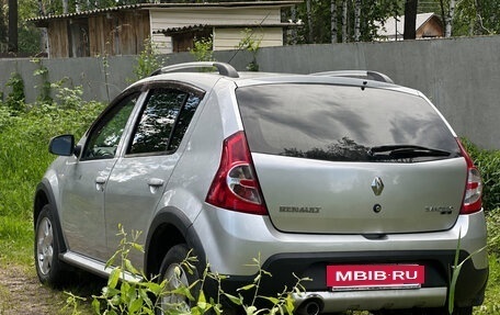 Renault Sandero II рестайлинг, 2014 год, 730 000 рублей, 2 фотография