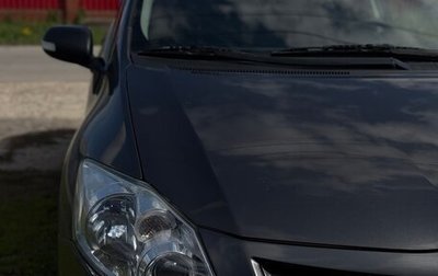 Toyota Auris II, 2010 год, 700 000 рублей, 1 фотография