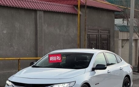 Chevrolet Malibu IX, 2021 год, 1 825 000 рублей, 1 фотография