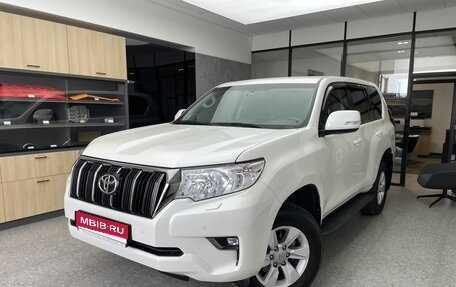 Toyota Land Cruiser Prado 150 рестайлинг 2, 2021 год, 5 400 000 рублей, 1 фотография
