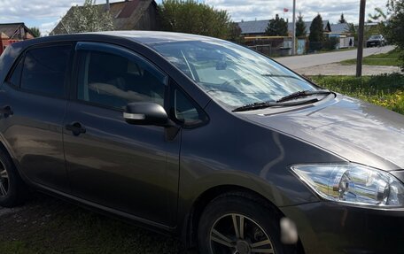 Toyota Auris II, 2010 год, 700 000 рублей, 3 фотография