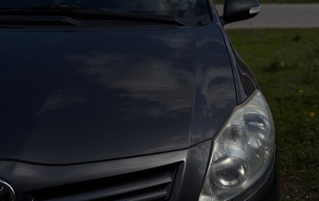 Toyota Auris II, 2010 год, 700 000 рублей, 2 фотография