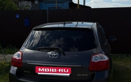 Toyota Auris II, 2010 год, 700 000 рублей, 7 фотография