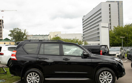 Toyota Land Cruiser Prado 150 рестайлинг 2, 2015 год, 3 139 000 рублей, 3 фотография
