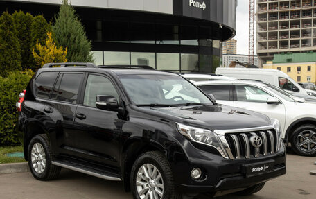 Toyota Land Cruiser Prado 150 рестайлинг 2, 2015 год, 3 139 000 рублей, 2 фотография