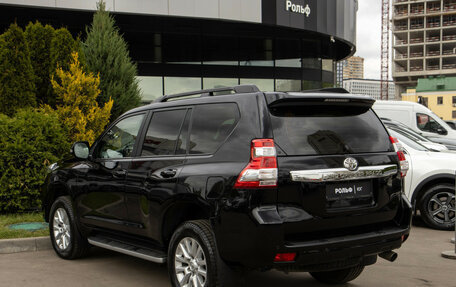 Toyota Land Cruiser Prado 150 рестайлинг 2, 2015 год, 3 139 000 рублей, 6 фотография