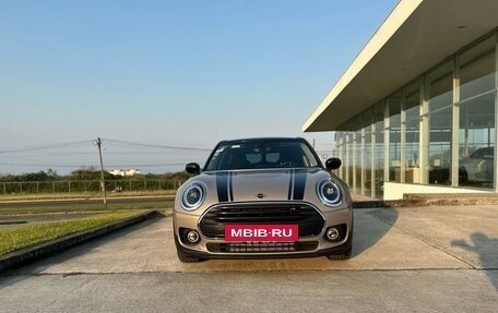 MINI Clubman, 2023 год, 2 325 000 рублей, 6 фотография