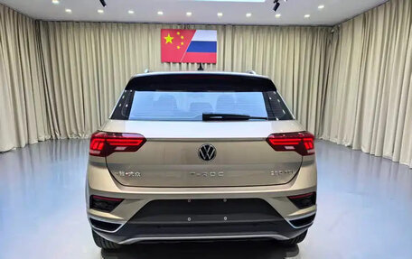 Volkswagen T-Roc I, 2022 год, 1 670 000 рублей, 4 фотография