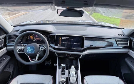 Volkswagen Teramont I, 2026 год, 4 780 000 рублей, 11 фотография