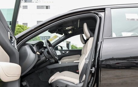 Volvo XC60 II, 2025 год, 5 999 000 рублей, 5 фотография