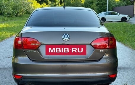 Volkswagen Jetta VI, 2011 год, 715 000 рублей, 6 фотография