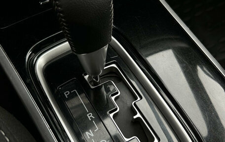 Mitsubishi Outlander III рестайлинг 3, 2020 год, 2 600 000 рублей, 22 фотография