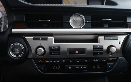 Lexus ES VII, 2014 год, 1 970 000 рублей, 13 фотография