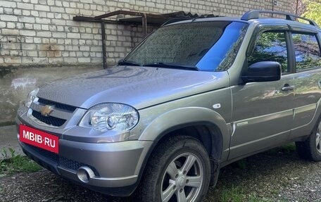 Chevrolet Niva I рестайлинг, 2013 год, 750 000 рублей, 2 фотография