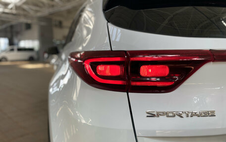 KIA Sportage IV рестайлинг, 2021 год, 1 950 000 рублей, 7 фотография