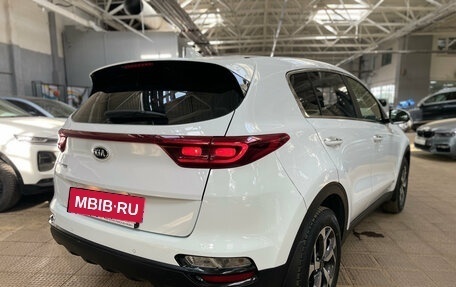 KIA Sportage IV рестайлинг, 2021 год, 1 950 000 рублей, 5 фотография