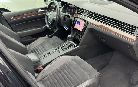 Volkswagen Passat B8 рестайлинг, 2019 год, 2 500 000 рублей, 8 фотография