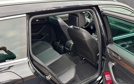 Volkswagen Passat B8 рестайлинг, 2019 год, 2 500 000 рублей, 11 фотография