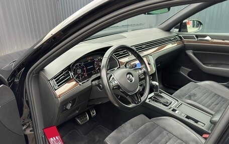 Volkswagen Passat B8 рестайлинг, 2019 год, 2 500 000 рублей, 17 фотография