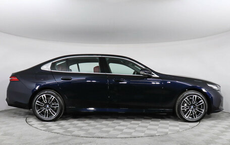 BMW 5 серия, 2025 год, 8 300 000 рублей, 5 фотография