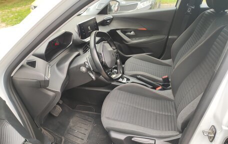Peugeot 2008 II, 2020 год, 1 450 000 рублей, 6 фотография